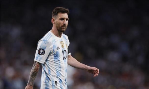 俄军借助浓雾掩护进入红军城,乌军:难